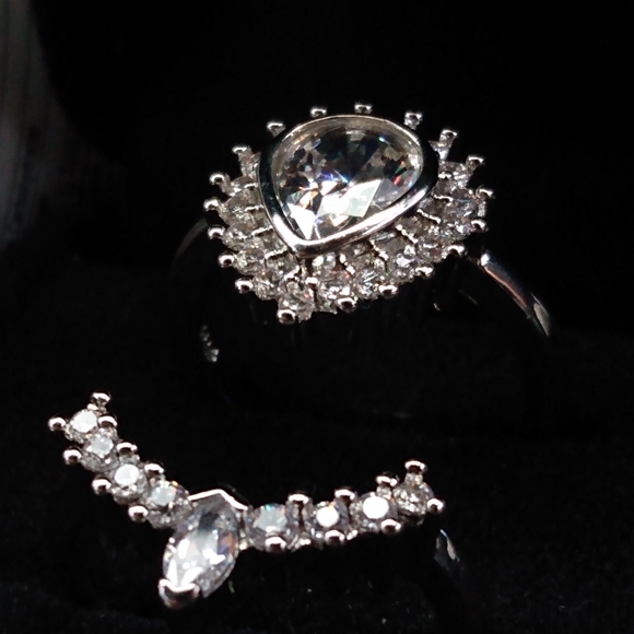 Pear Teardrop 925 Sterling Silver Prong Ring Set - Picture 2 of 10